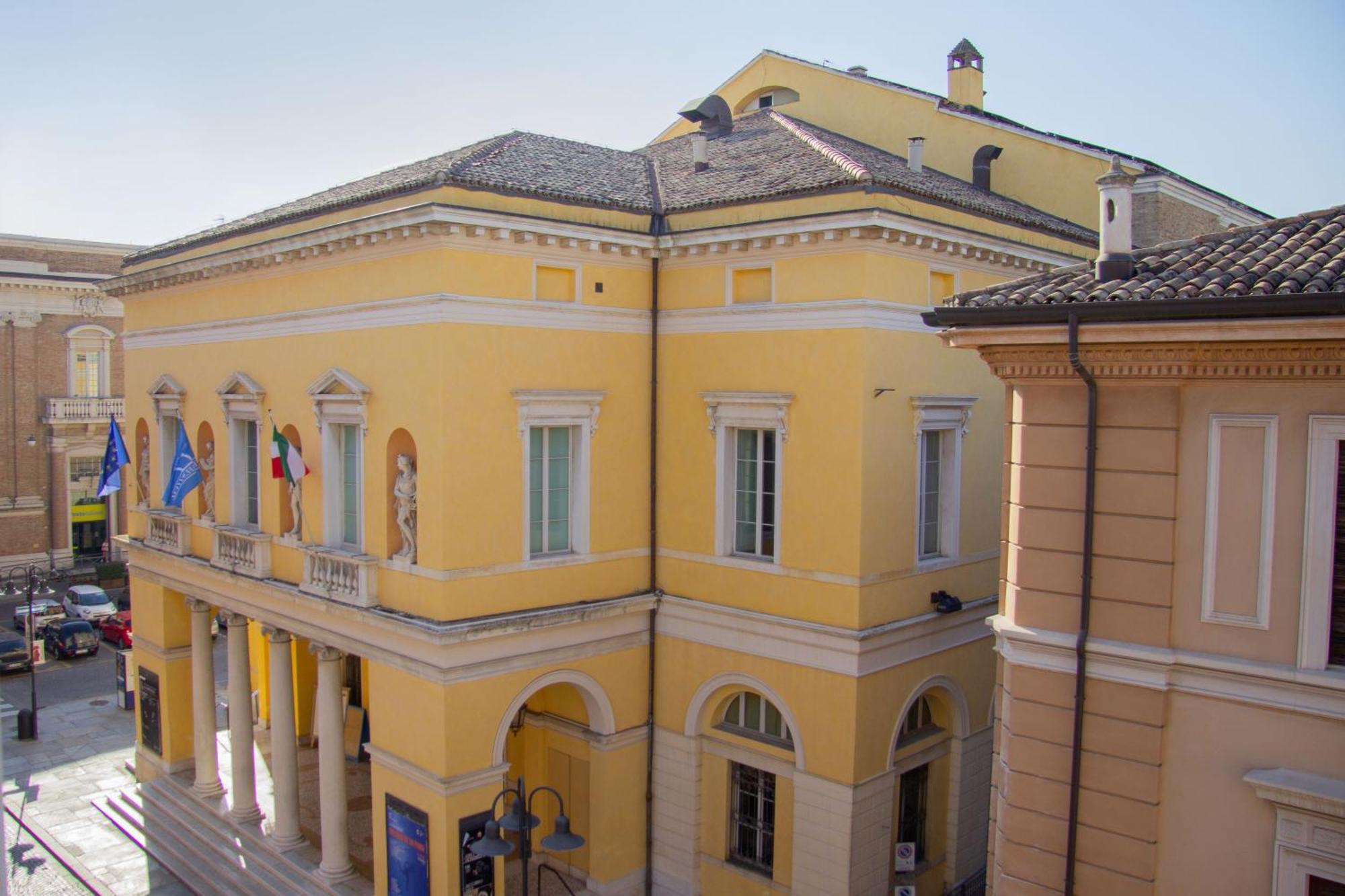 La Maison Du Theatre Ravenna Exteriör bild